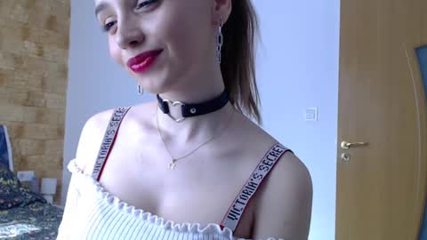 Snapshot of helen_quinn chatting on 02.25.25 helen_quinn online show from 02.25.25