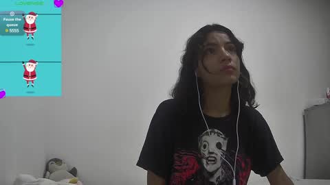 Snapshot of helia_n_amy chatting on 12.26.24 Helia Transfem and Amy online show from 12.26.24
