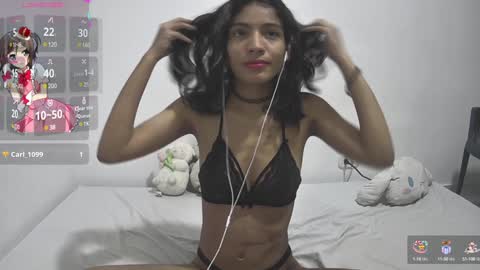 Snapshot of helia_n_amy chatting on 01.16.25 Helia Transfem and Amy online show from 01.16.25
