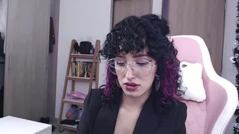 Snapshot of hell_666_xxx chatting on 03.07.25 cher online show from 03.07.25