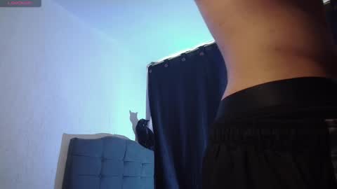 Snapshot of hellcat_xx chatting on 09.28.25 CROW online show from 09.28.25