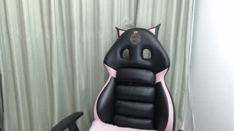 Snapshot of hellen_garcia chatting on 01.07.25 Hellen online show from 01.07.25