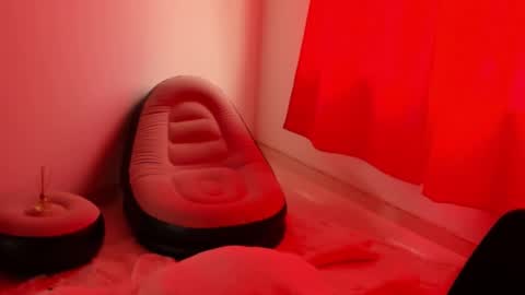 Snapshot of hellen_garcia chatting on 02.12.25 Hellen online show from 02.12.25