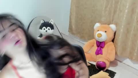 Snapshot of hellen_garcia chatting on 02.22.25 Hellen online show from 02.22.25