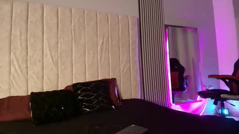 Snapshot of hellen_rice chatting on 09.19.25 hellen_rice online show from 09.19.25