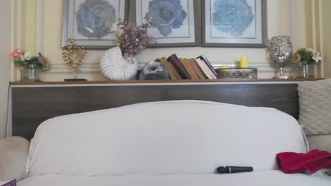    online show from 02.01.25