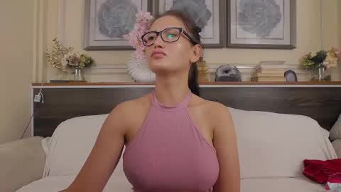    online show from 09.15.25