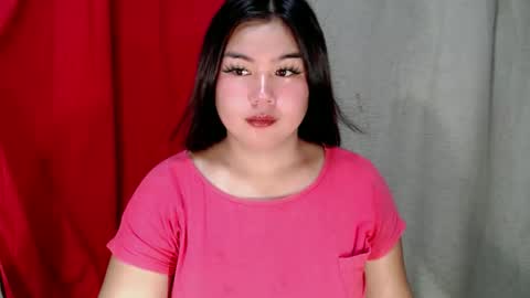 Snapshot of heluv_tiara chatting on 10.20.25 tiara tine online show from 10.20.25