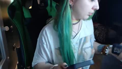 Snapshot of hentaishiing chatting on 10.09.25 Hentaishiing online show from 10.09.25