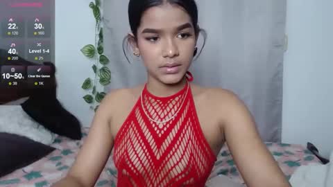 Snapshot of hermione_sweet18 chatting on 12.29.24 Alana online show from 12.29.24