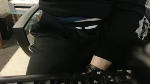 Snapshot of hero0111 chatting on 12.11.24 hero0111 online show from 12.11.24