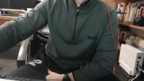 Snapshot of hero0111 chatting on 12.28.24 hero0111 online show from 12.28.24