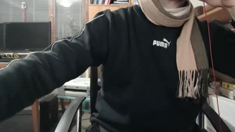 Snapshot of hero0111 chatting on 01.01.25 hero0111 online show from 01.01.25