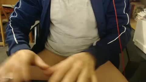 Snapshot of hero0111 chatting on 09.11.25 hero0111 online show from 09.11.25