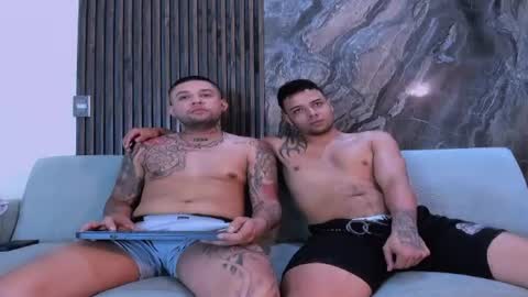 Snapshot of heteros_men chatting on 10.14.25 heteros men online show from 10.14.25
