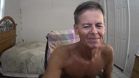 Snapshot of hewes1 chatting on 09.19.25 hewes1 online show from 09.19.25