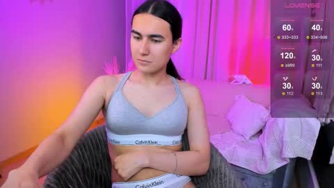 Snapshot of heyalena chatting on 09.19.25 heyalena online show from 09.19.25