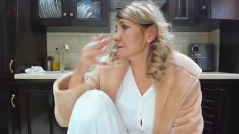 Heyheygrey online show from 02.13.25