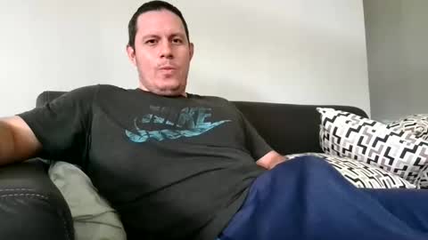 Snapshot of hhhcrh chatting on 12.25.24 jafet online show from 12.25.24