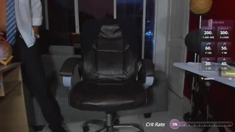 Snapshot of hiddenoffice chatting on 12.12.24 George online show from 12.12.24