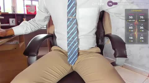 Snapshot of hiddenoffice chatting on 02.24.25 George online show from 02.24.25