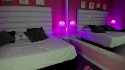 hilary_tailor online show from 09.11.25