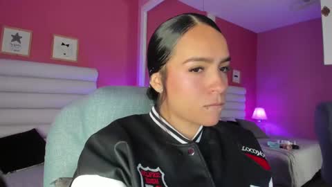 hilary_tailor online show from 09.26.25