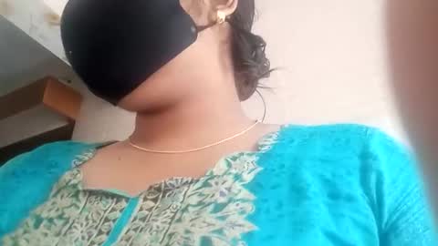 himuhimu22 online show from 11.09.25