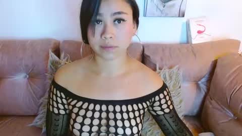 hinata lee online show from 02.06.25