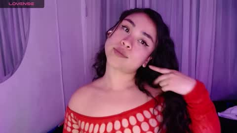 hinata lee online show from 11.19.25