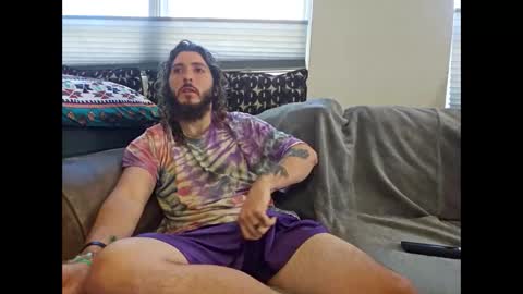 Snapshot of hippiejagain chatting on 10.30.25 hippiejagain online show from 10.30.25