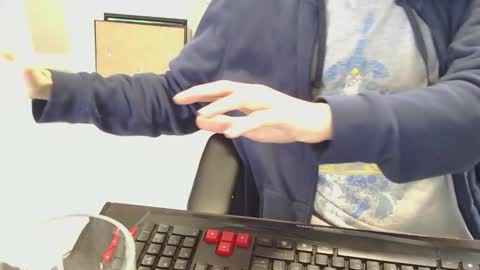 Snapshot of hoboayoyo chatting on 11.16.25 Hentai man online show from 11.16.25