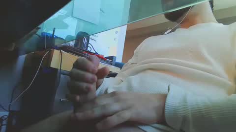 Hairy Hockey Player 92 online show from 02.21.25