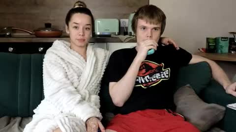 Snapshot of holdonbitch chatting on 10.01.25 Misha and Stacy online show from 10.01.25