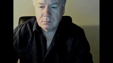 Snapshot of holgerhb53 chatting on 02.12.25 Holger online show from 02.12.25