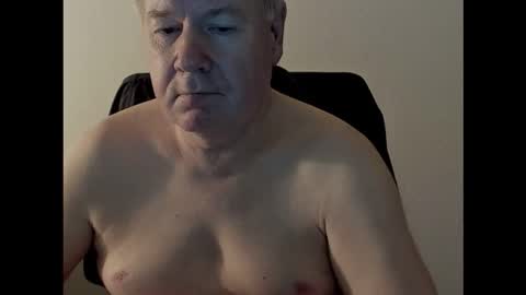 Snapshot of holgerhb53 chatting on 09.25.25 Holger online show from 09.25.25