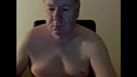 Snapshot of holgerhb53 chatting on 09.28.25 Holger online show from 09.28.25