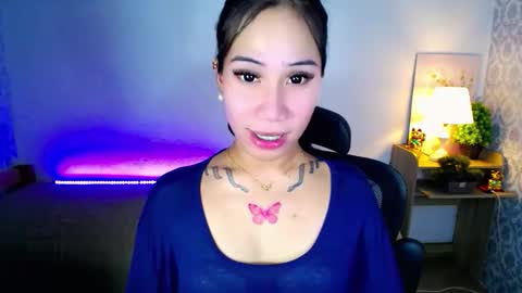 Snapshot of holy_samyx chatting on 10.05.25 holy_samyx online show from 10.05.25