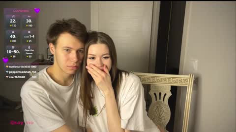 Snapshot of holybabe342 chatting on 02.13.25 Vio online show from 02.13.25