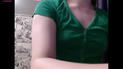 Snapshot of honey_mood chatting on 01.23.25 Lina online show from 01.23.25