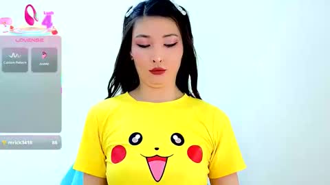 Snapshot of honey_yani chatting on 11.12.25 yani online show from 11.12.25