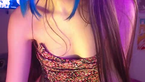 Snapshot of honeyypeaach chatting on 12.03.24    online show from 12.03.24