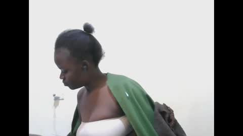 Snapshot of hope_terry chatting on 10.30.25 hope_terry online show from 10.30.25