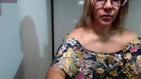 Snapshot of horny_and_daring chatting on 03.06.25 horny and daring online show from 03.06.25