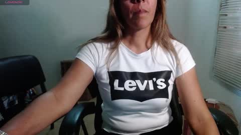 Snapshot of horny_and_daring chatting on 09.18.25 horny and daring online show from 09.18.25