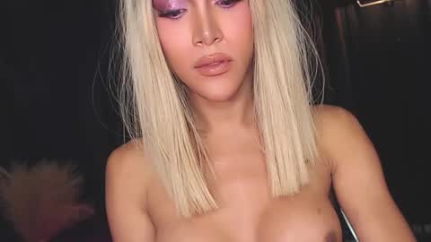 Snapshot of horny_ayahh chatting on 03.06.25 horny_ayahh online show from 03.06.25