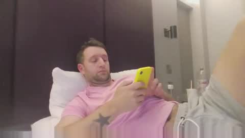 Snapshot of horny_jay86 chatting on 10.21.25 horny_jay86 online show from 10.21.25