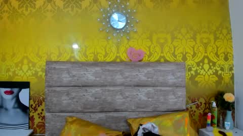 Snapshot of horny_rouse chatting on 01.18.25 Rouse online show from 01.18.25