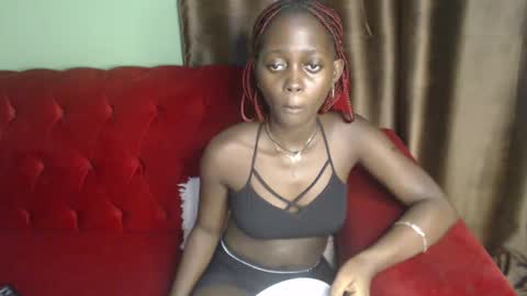 Snapshot of hornybella4 chatting on 03.01.25 Bella online show from 03.01.25