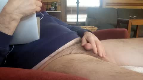 Snapshot of hornythumb chatting on 02.12.25 HornyThumb online show from 02.12.25